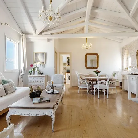 1848 Historical Penthouse In Old Corfu By New Era